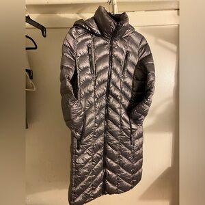Cute grey Calvin Klein tailored look puffer jacket
